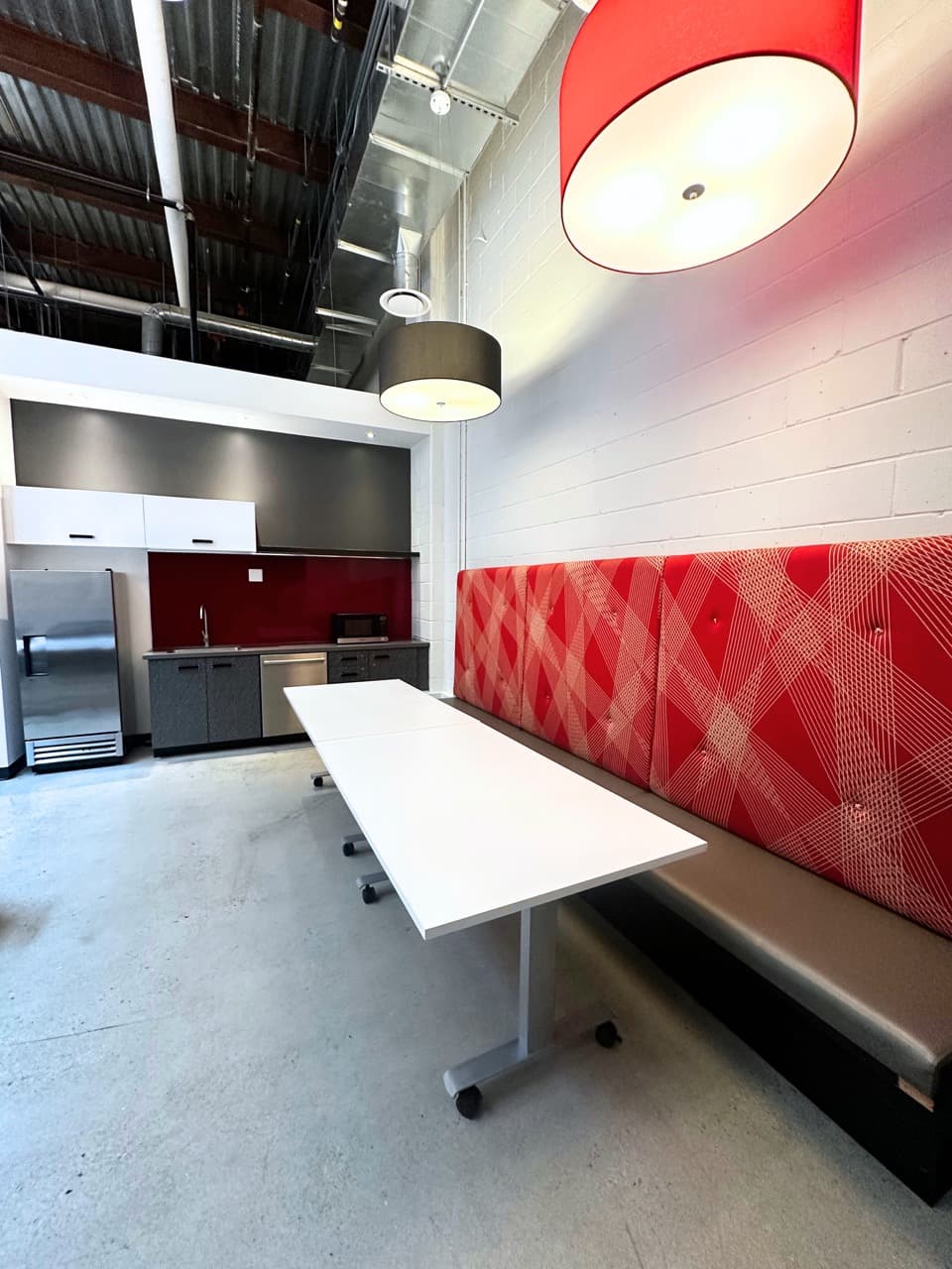 98c12878-3cda-4b2a-9ea0-f8c155fef08c Large.jpeg