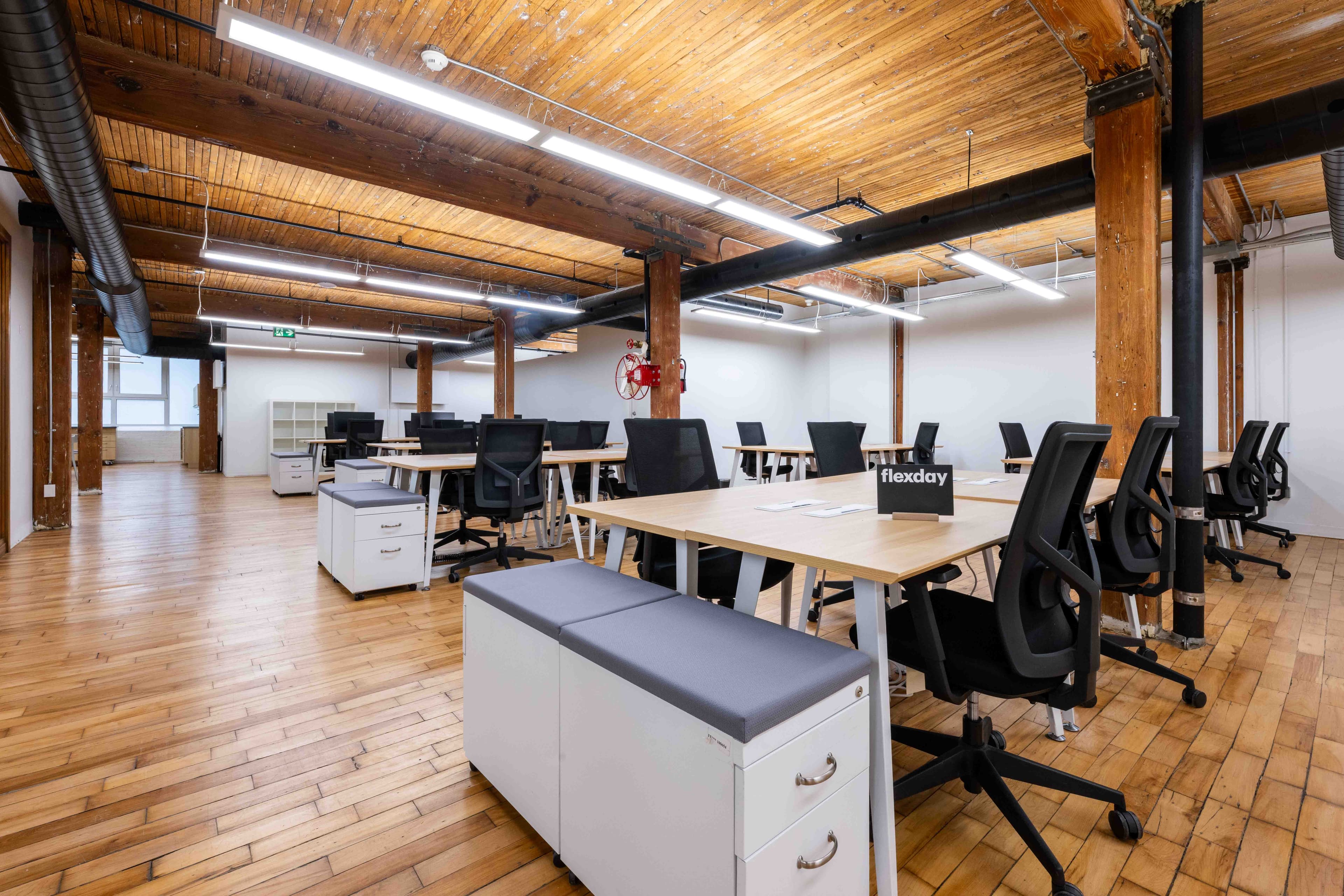 Flexday Suites - 312 Adelaide St. West