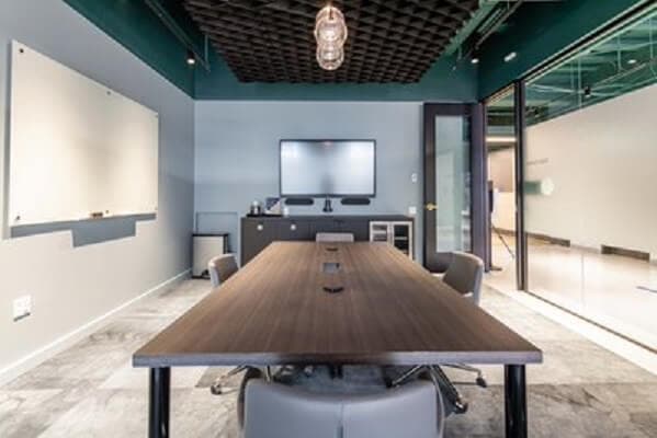 -NHktnpSz0wu3DY5xMRd-meeting-room-01.jpg