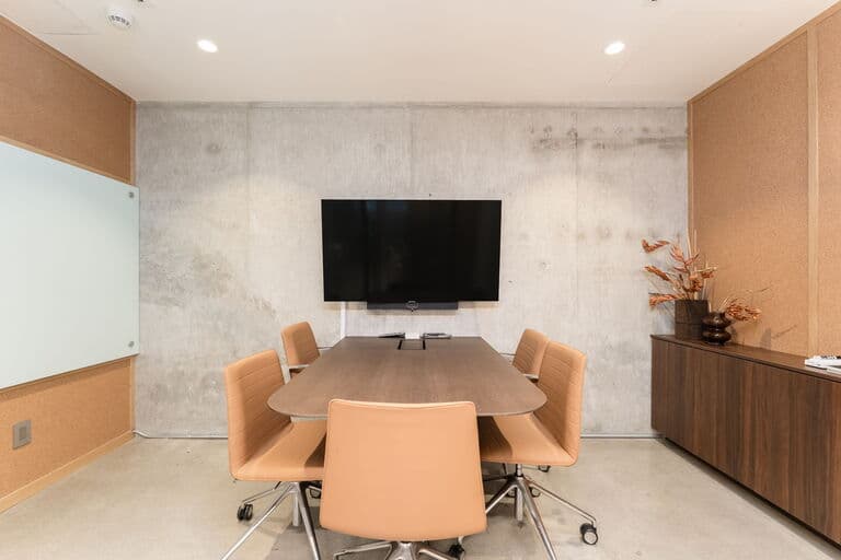Meeting Room - Pavilion Cowork Stadium Beatty - Image 2