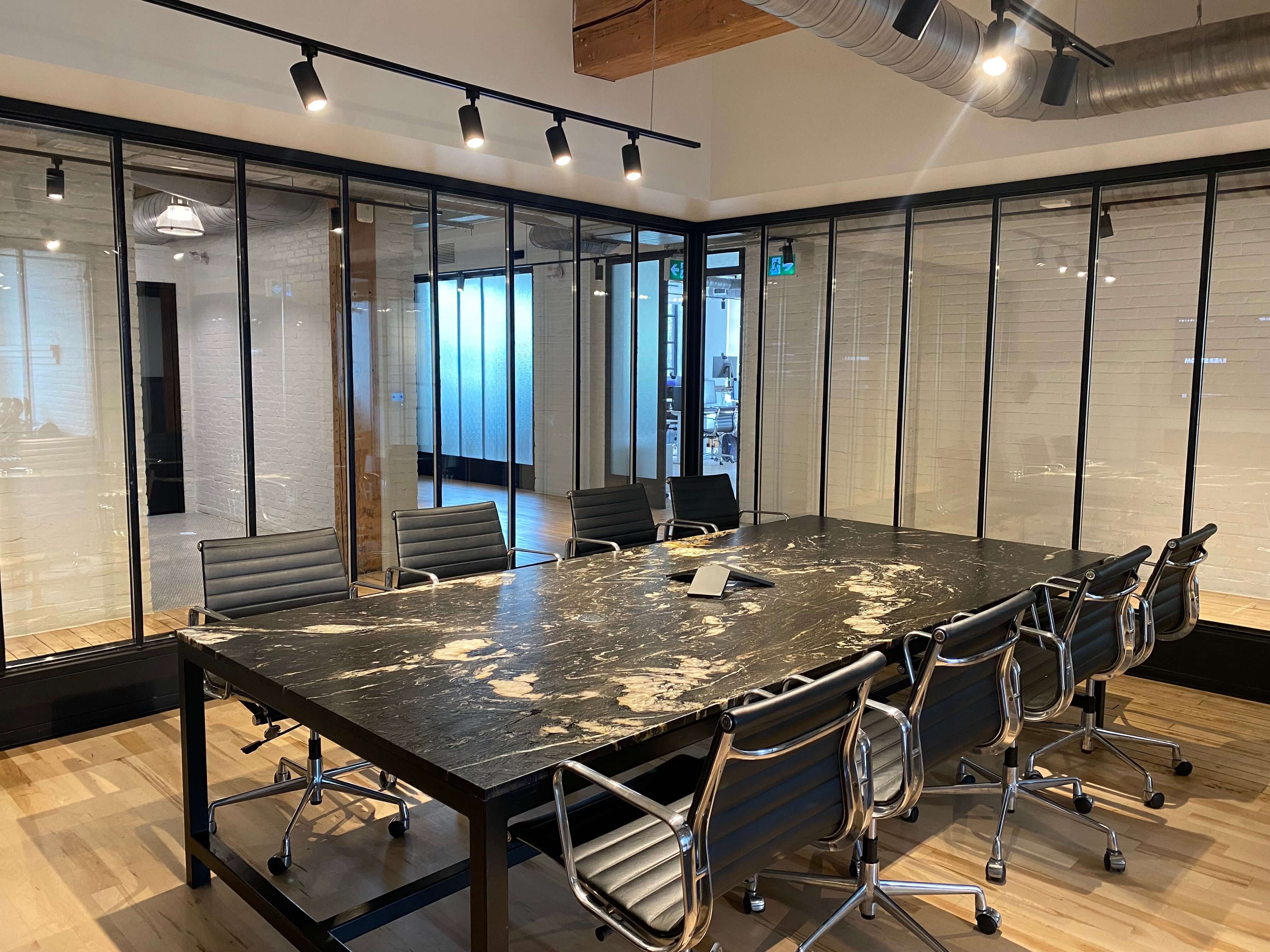 meeting-room-east-room-king-east-meeting-room-02.jpg