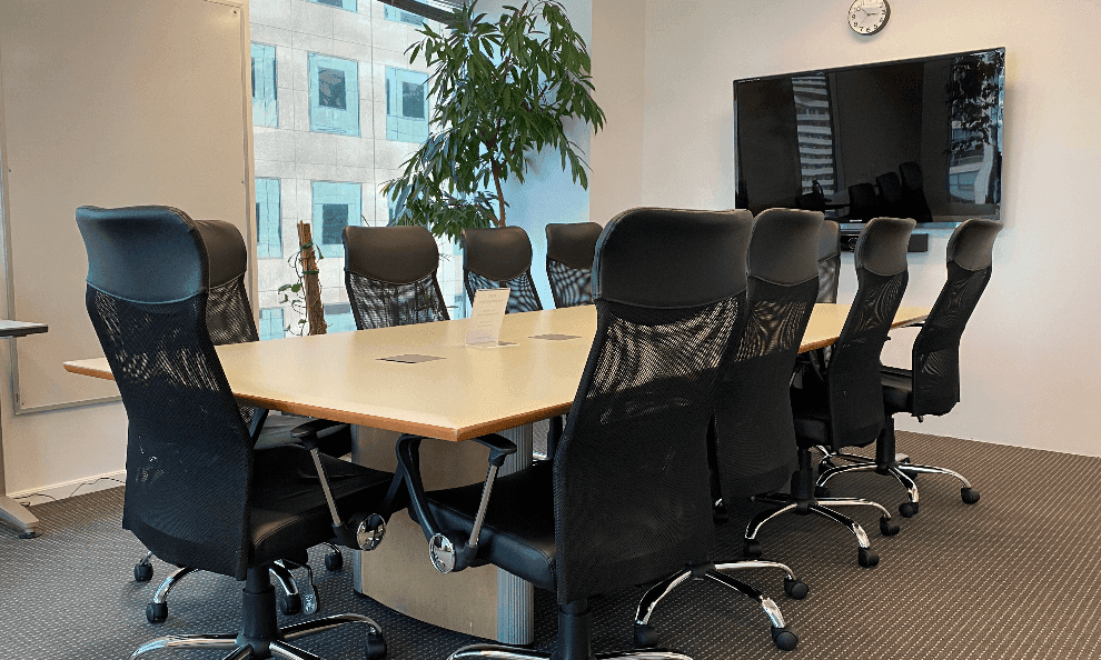 -Mb70M_mfLnz2KEY8jrA-meeting-room-02.png