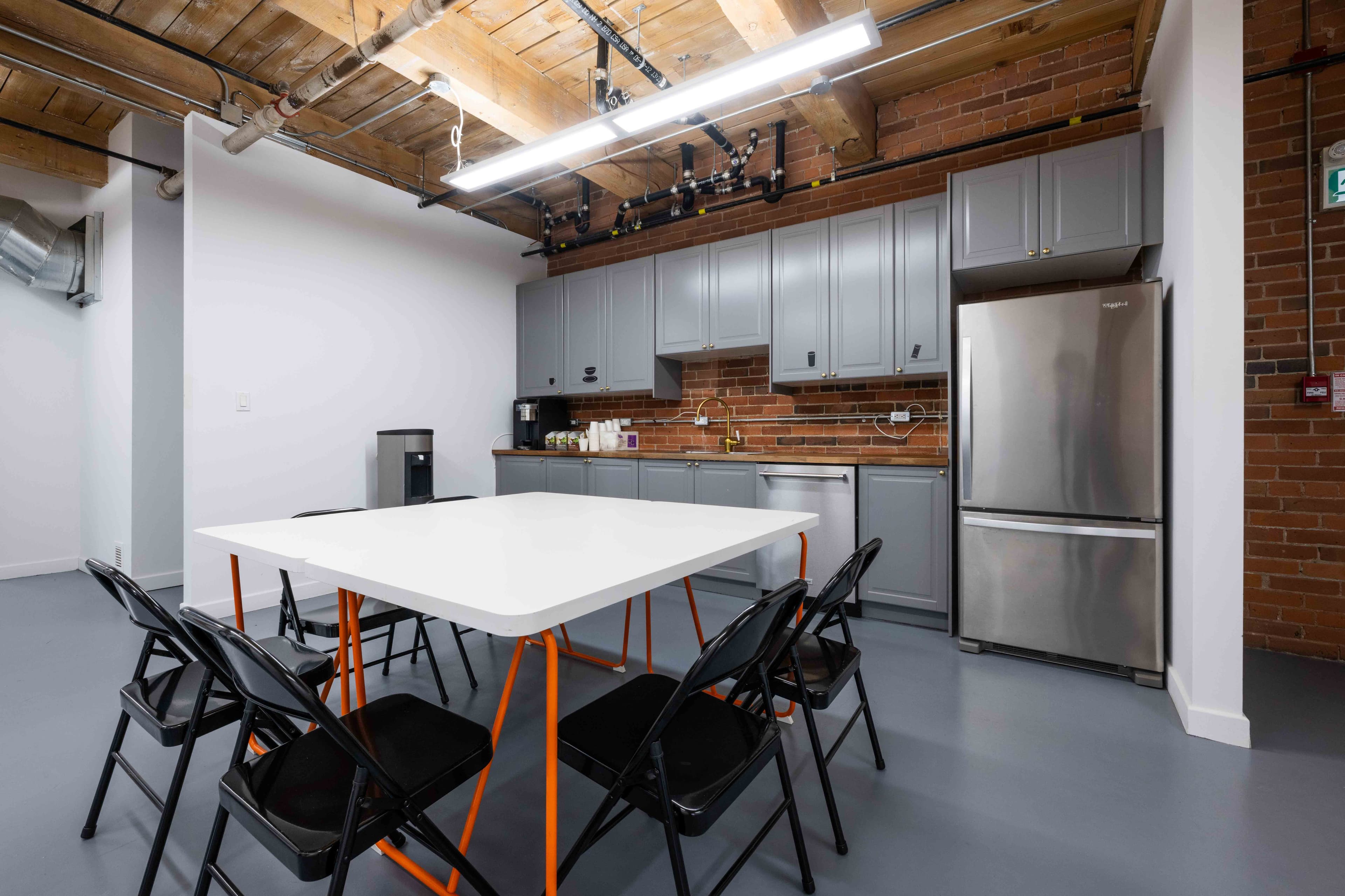 Flexday Suites - 241 Spadina Avenue - Image 4