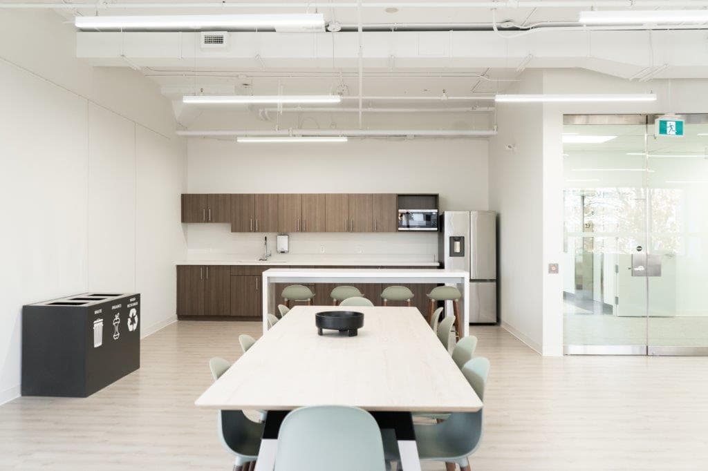 Flexday Suites - Parkway Place North York - Image 3