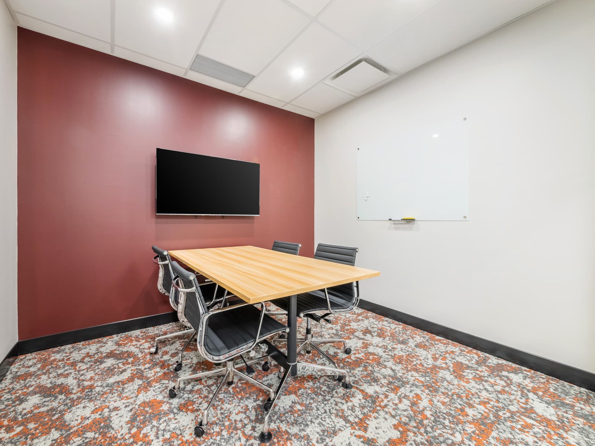 Flexday Suites - 11 King St. West Suite 401 - Image 3