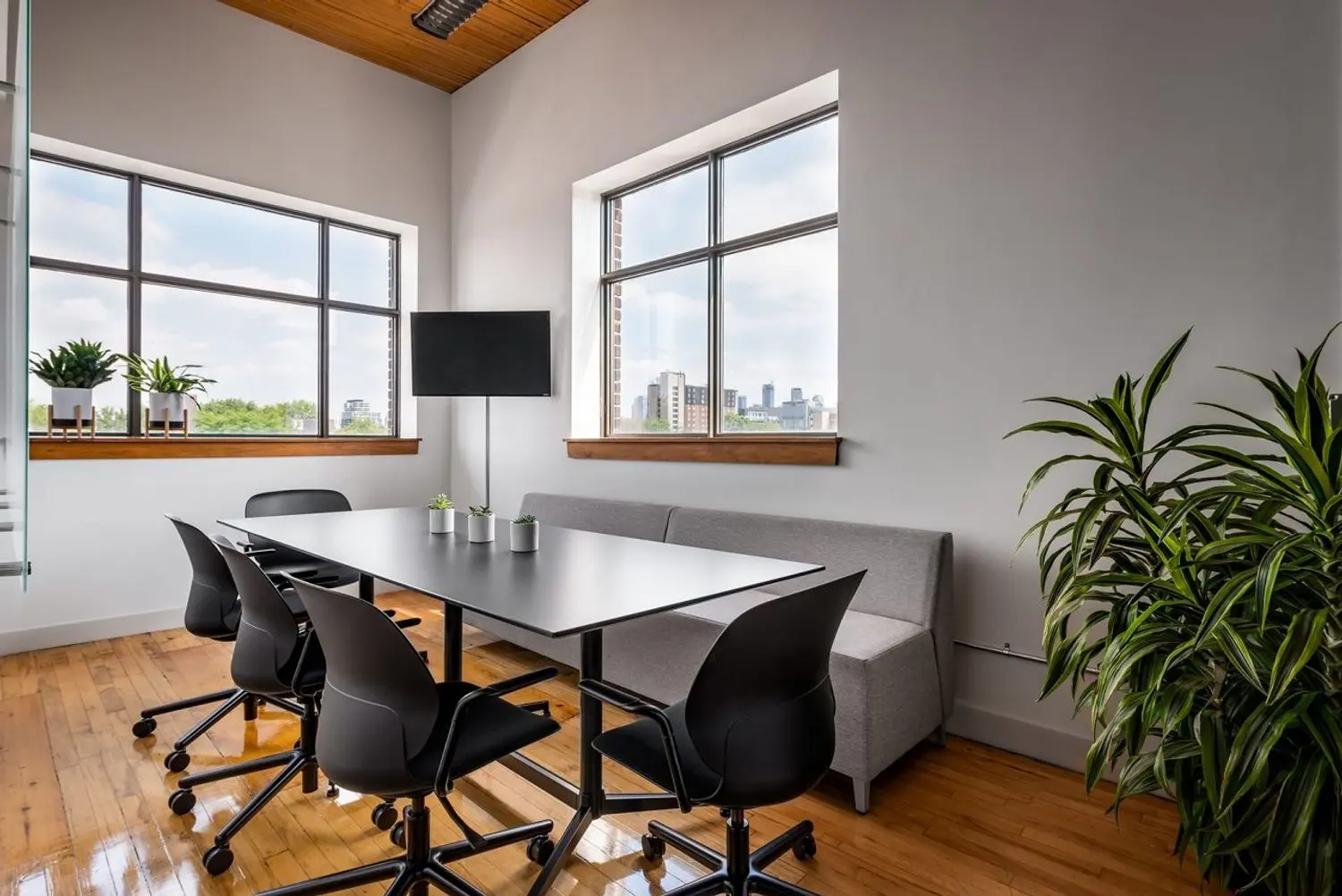 Coworking-Space-Ontario-Toronto-51-Wolseley-Stsm-003_WP1_51_Wolseley.webp