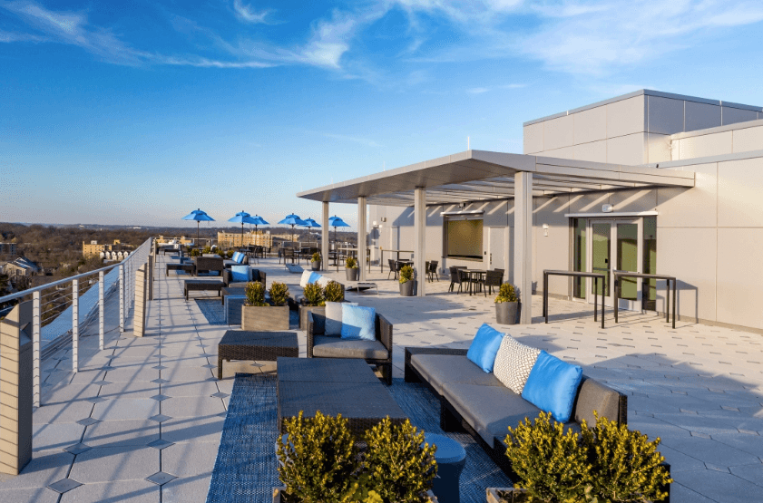 Industrious Arlington Court House - Image 1