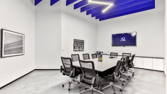 -MKSDLBjnlm_Z1H6QVhV-meeting-room-02.png